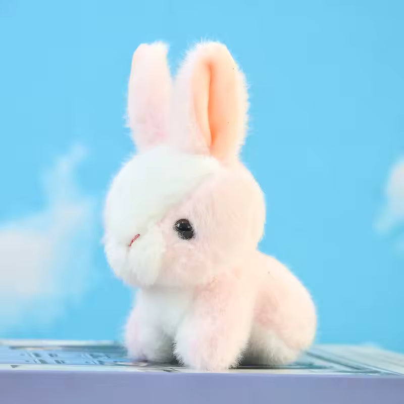 Llavero de Peluche Conejito Rosa con Pañuelo Floral